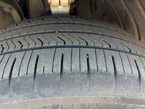 Used 2025 MAZDA CX-90 Plug-In Hybrid w/ Preferred image 10