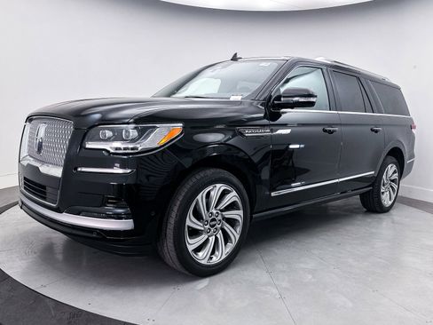 Used 2022 Lincoln Navigator L Reserve AWD/4WD image 14