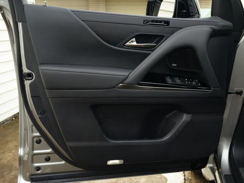 Used 2024 Lexus LX 600 4WD w/ Appearance Package image 23