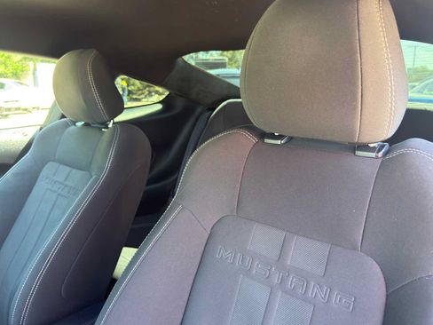 Used 2018 Ford Mustang GT RWD image 10