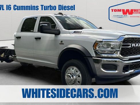 Used 2024 RAM 4500 Tradesman w/ Chrome Appearance Group image 1