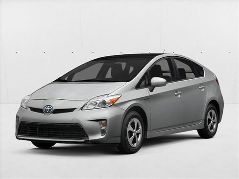 Used 2014 Toyota Prius Two FWD image 1