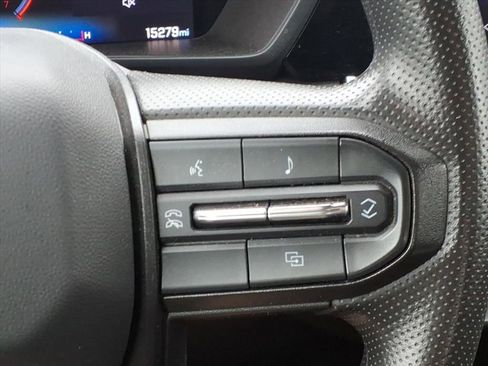 Used 2024 Chevrolet Colorado W/T image 13