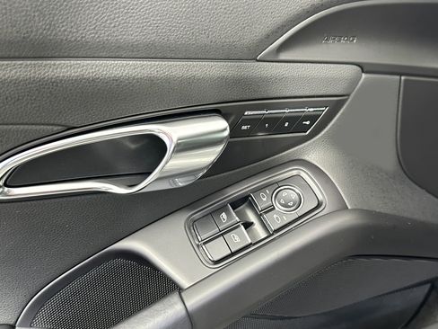 Used 2016 Porsche Boxster S RWD image 21