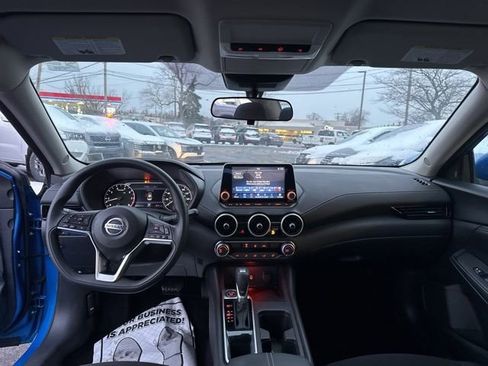 Used 2023 Nissan Sentra SV image 19