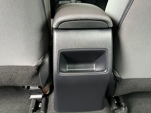 Used 2022 Toyota Corolla LE image 28