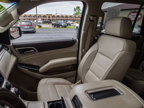 Used 2018 GMC Yukon Denali w/ Open Road Package AWD/4WD image 14