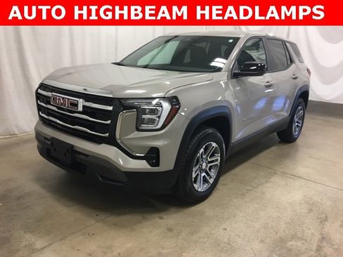 Used 2025 GMC Terrain Elevation image 8