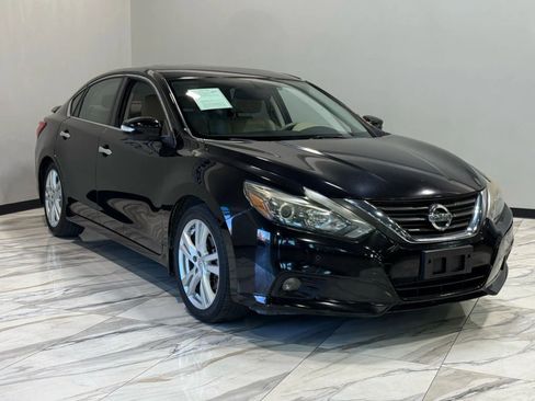 Used 2016 Nissan Altima 3.5 SL image 4
