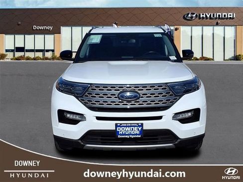 Used 2023 Ford Explorer Limited image 2