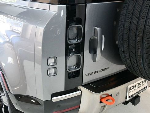 Used 2023 Land Rover Defender 110 X image 14