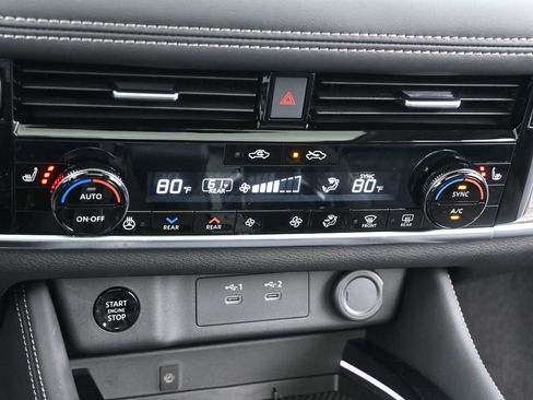 New 2026 Nissan Rogue Platinum w/ Tech Package image 12