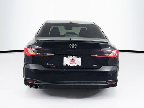 Used 2025 Toyota Camry SE w/ Convenience Package FWD image 8