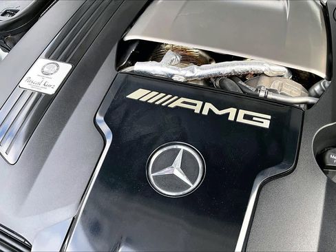 Certified 2022 Mercedes-Benz SL 63 AMG 4MATIC image 33