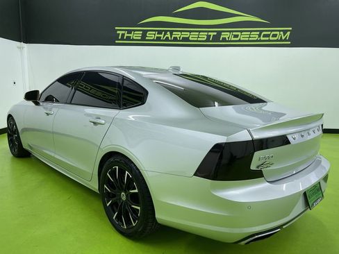 Used 2020 Volvo S90 T6 R-Design image 7