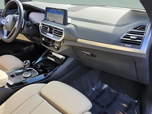 Used 2024 BMW X3 sDrive30i w/ Convenience Package w/ZPA image 16