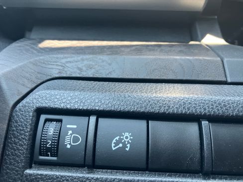 Used 2024 Toyota Tacoma Limited image 13