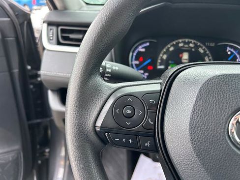 Used 2024 Toyota RAV4 XLE image 16