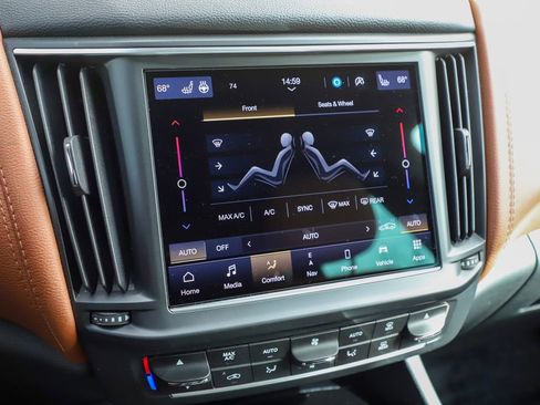 Used 2022 Maserati Levante GT image 18