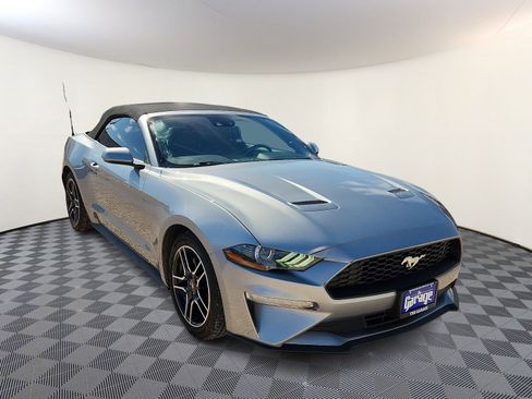 Used 2022 Ford Mustang Premium image 6