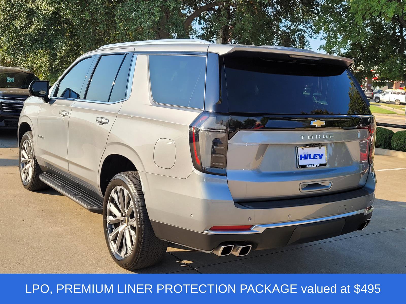 Used 2025 Chevrolet Tahoe High Country AWD/4WD image 3