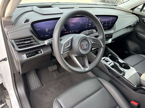 Used 2025 Buick Envision Preferred image 22
