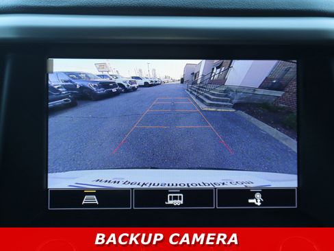 Used 2023 GMC Acadia SLT w/ Elevation Edition image 19