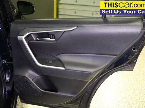 Used 2022 Toyota RAV4 XLE w/ Convenience Package image 29