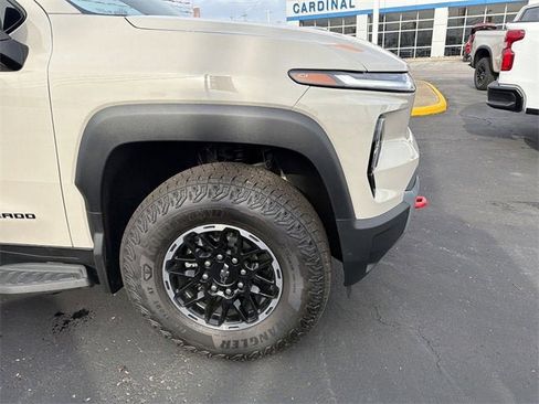 New 2026 Chevrolet Silverado EV Trail Boss w/ Plus Package image 32