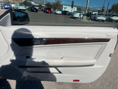 Used 2013 Mercedes-Benz E 350 E 350 image 17