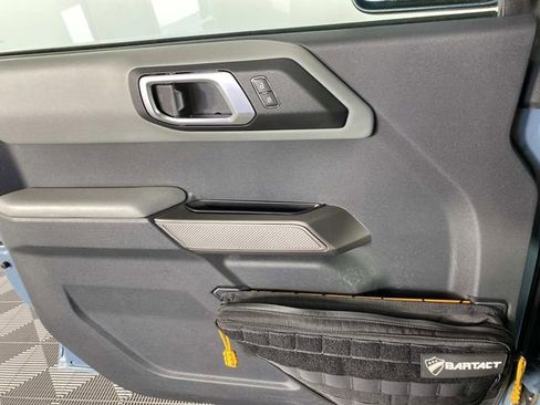 Used 2021 Ford Bronco Badlands image 25