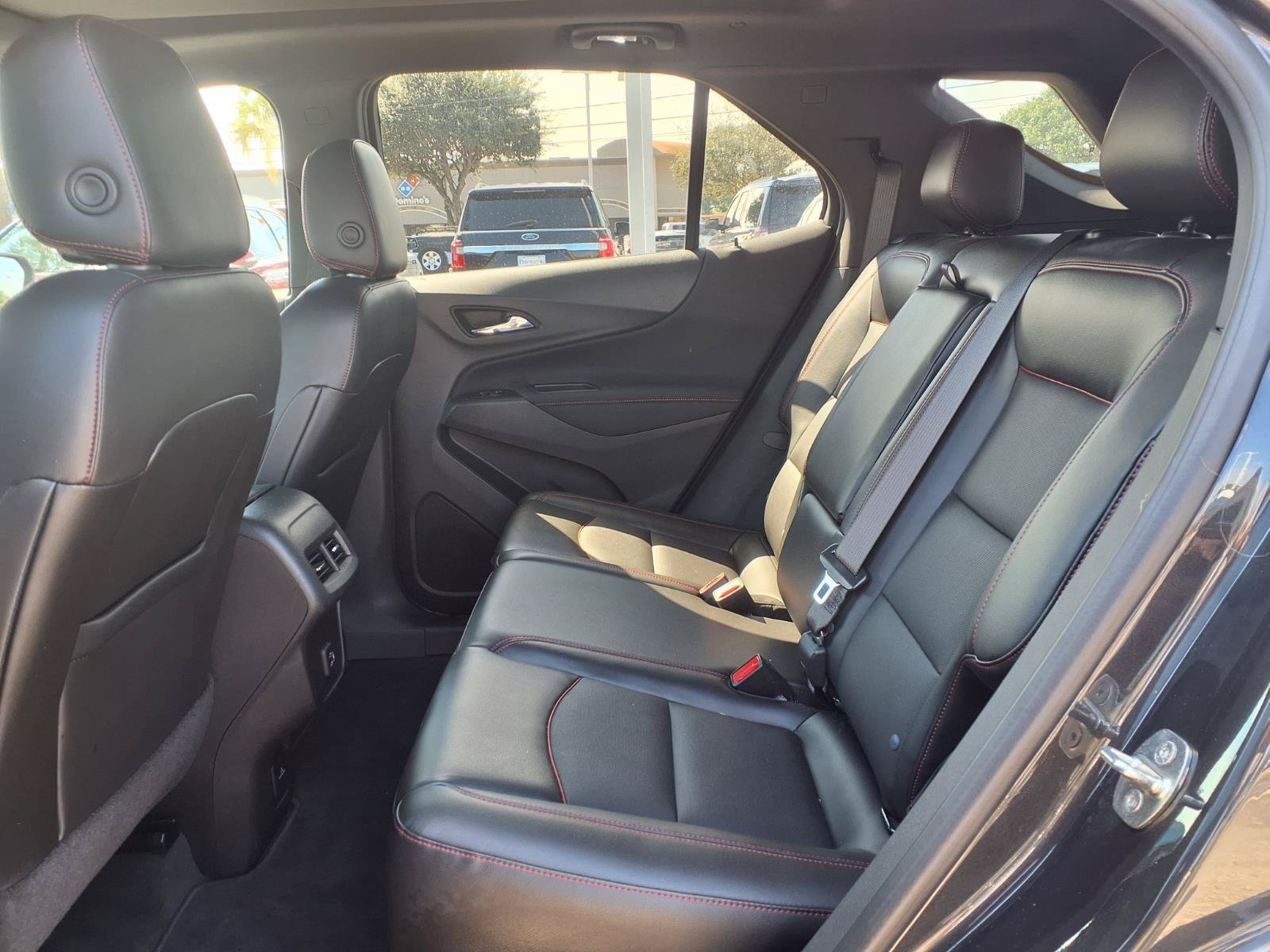 Used 2022 Chevrolet Equinox RS w/ RS Leather Package FWD image 18