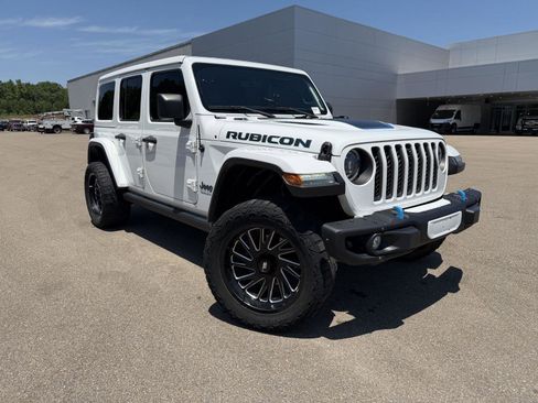Used 2023 Jeep Wrangler Unlimited Rubicon 4xe w/ Steel Bumper Group AWD/4WD image 3