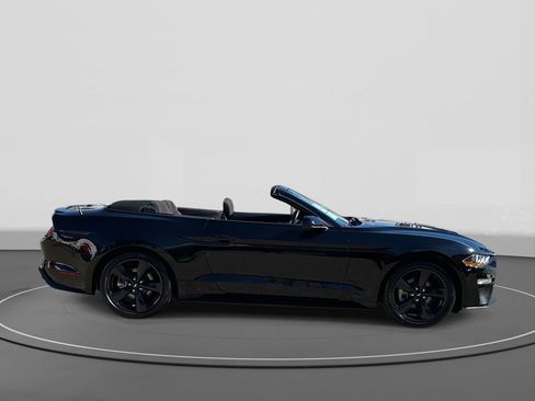 Used 2021 Ford Mustang Convertible w/ Equipment Group 101A image 5