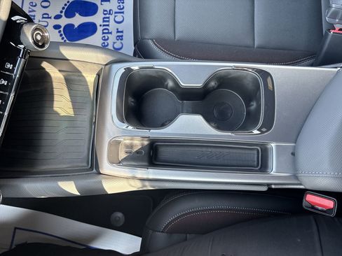 Used 2024 Chevrolet Equinox EV RS image 21