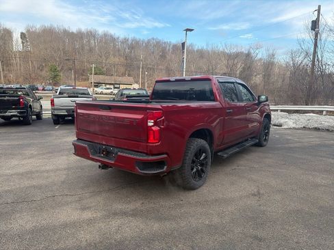 Used 2022 Chevrolet Silverado 1500 Custom w/ Safety Confidence Package image 3