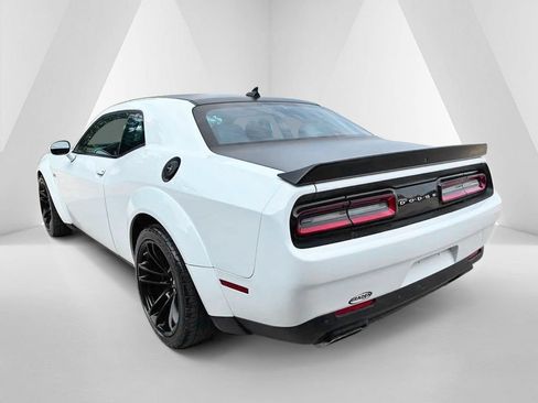 Used 2021 Dodge Challenger R/T Scat Pack RWD image 5