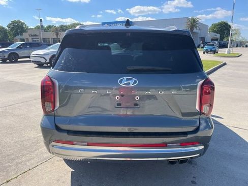Used 2024 Hyundai Palisade Calligraphy image 5