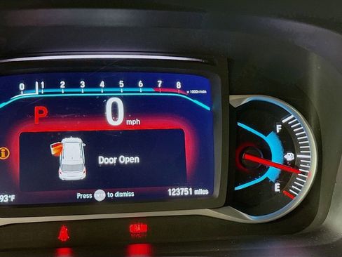 Used 2022 Honda Pilot Sport image 12