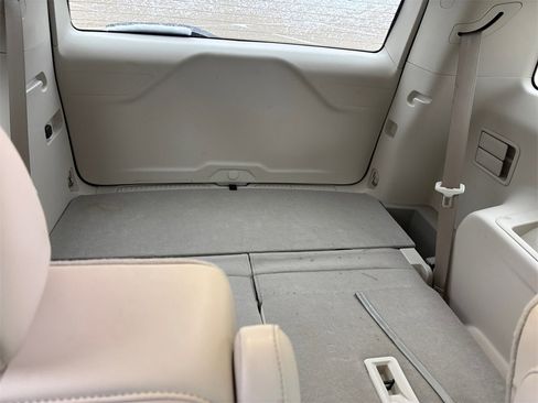 Used 2022 GMC Acadia Denali w/ Denali Ultimate Package image 18