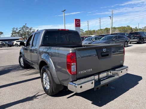 Used 2019 Nissan Frontier SV w/ Value Truck Package image 5