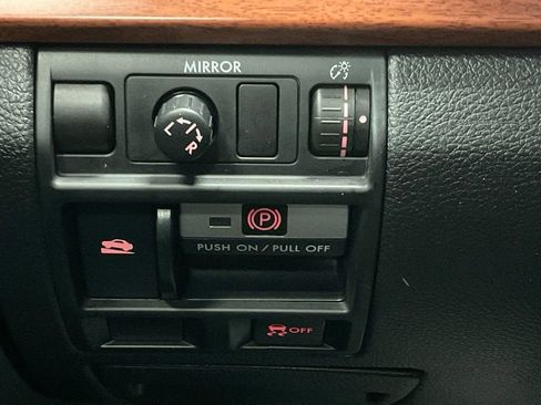 Used 2013 Subaru Outback 2.5i Limited w/ Moonroof Pkg image 12