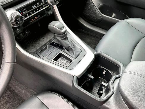 Used 2024 Toyota RAV4 XLE Premium FWD image 17