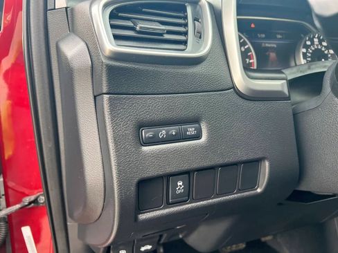 Used 2019 Nissan Murano SV image 15