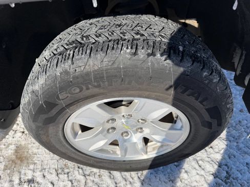 Used 2015 Chevrolet Silverado 1500 LT image 12