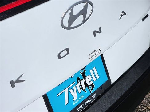 Used 2025 Hyundai Kona SEL image 15
