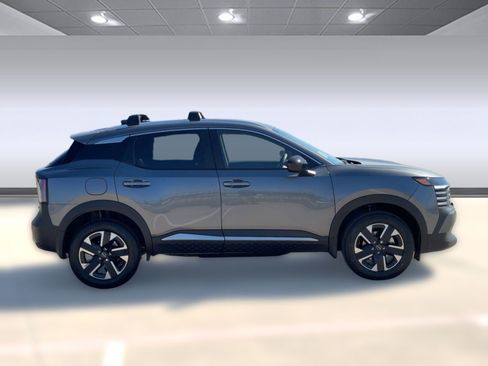 New 2026 Nissan Kicks SV w/ Cold Weather Package AWD/4WD image 8