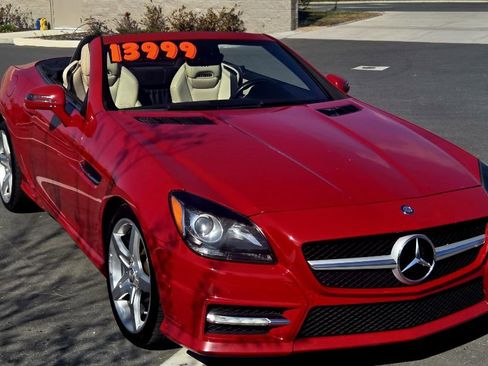 Used 2012 Mercedes-Benz SLK 350 image 2