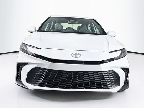 New 2026 Toyota Camry SE FWD image 2