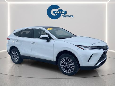 Used 2024 Toyota Venza Limited image 10